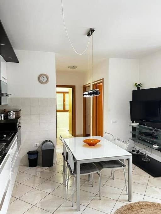 Casa Polly 3 - Ampio Appartamento In Ottima Posizione A Corciano Frazione Ellera Chiugiana Perugia Exterior foto