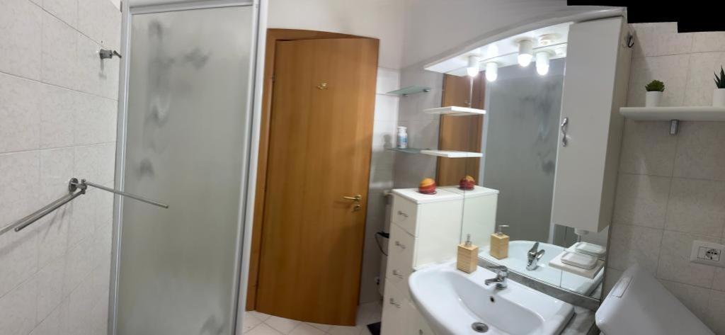 Casa Polly 3 - Ampio Appartamento In Ottima Posizione A Corciano Frazione Ellera Chiugiana Perugia Exterior foto